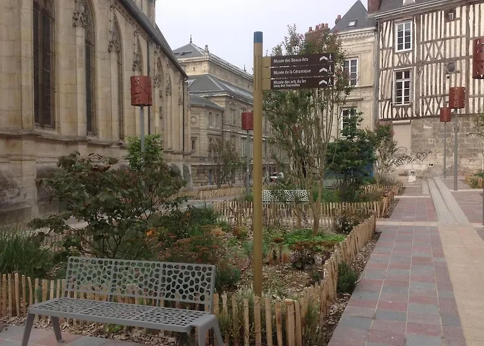 Lylylodge - T3 Center *